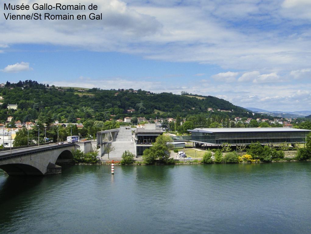 Ibis Lyon Sud Chasse Sur Rhone Hotell Eksteriør bilde